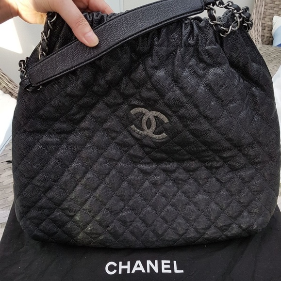 Authentic Chanel hobo bag - Picture 2 of 6